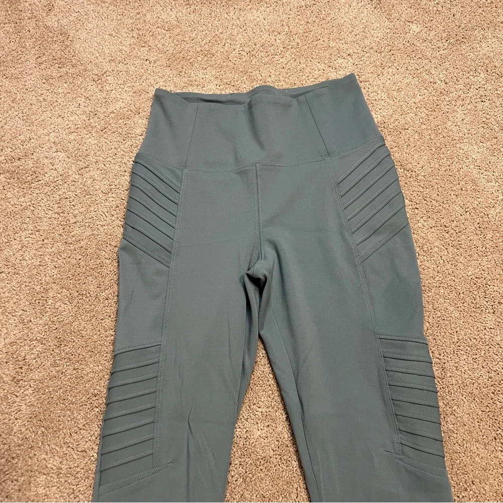 Women’s XS Athleta Delancey Moto Tight Leggings